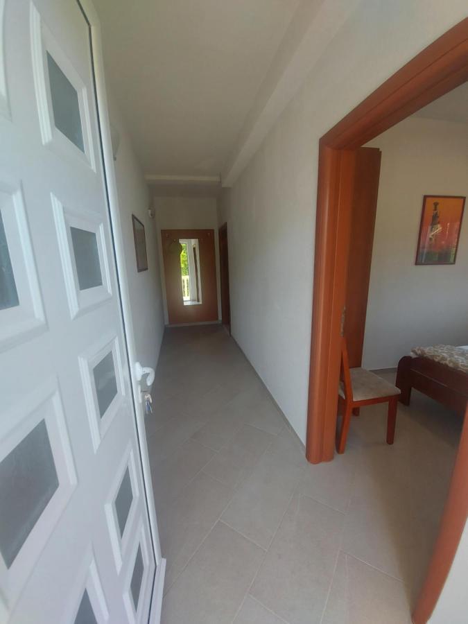 Dk Apartments Krasici Teodo Esterno foto