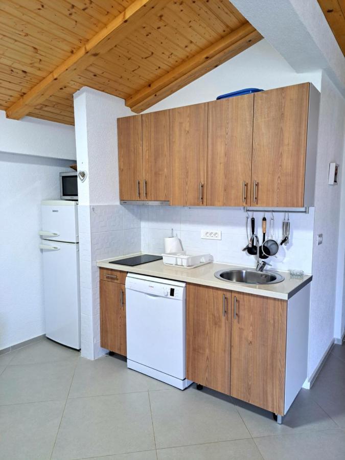Dk Apartments Krasici Teodo Esterno foto