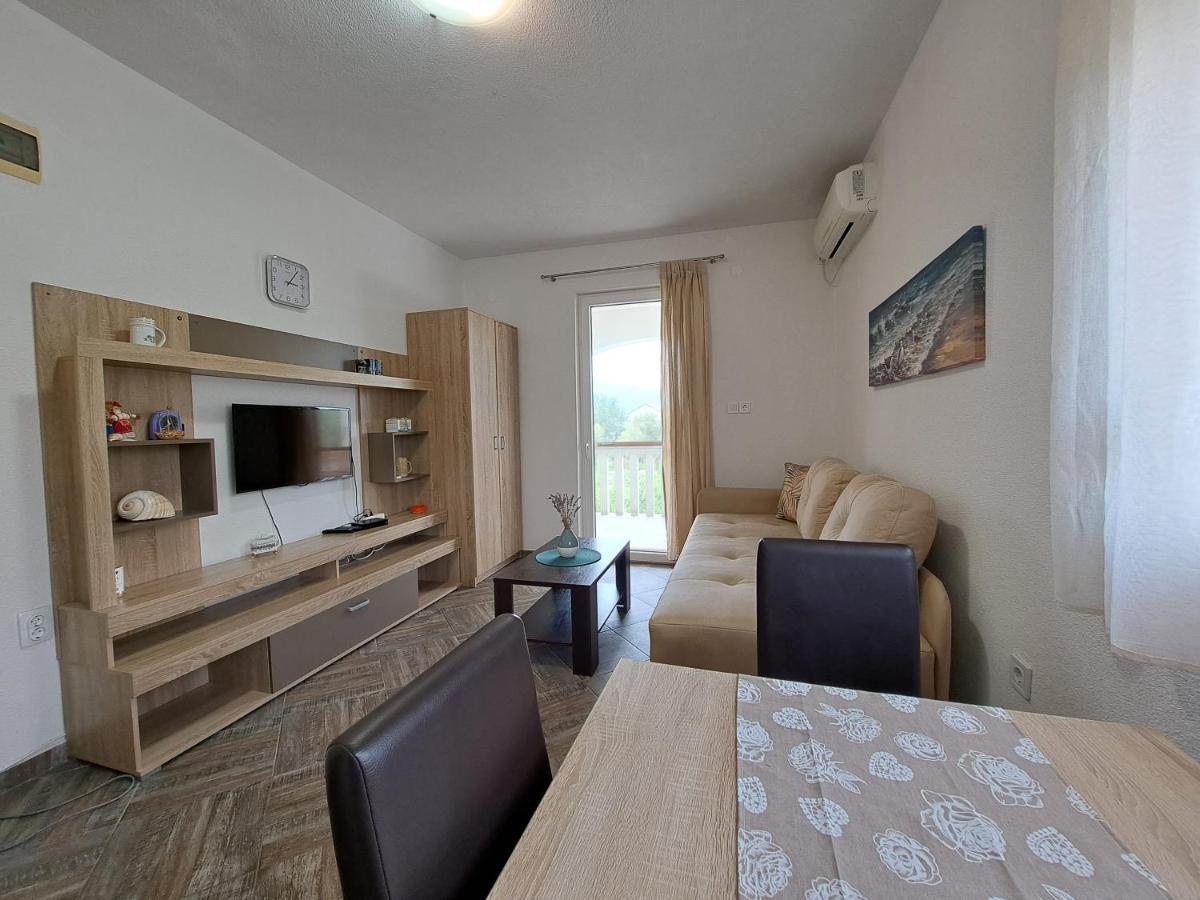 Dk Apartments Krasici Teodo Esterno foto
